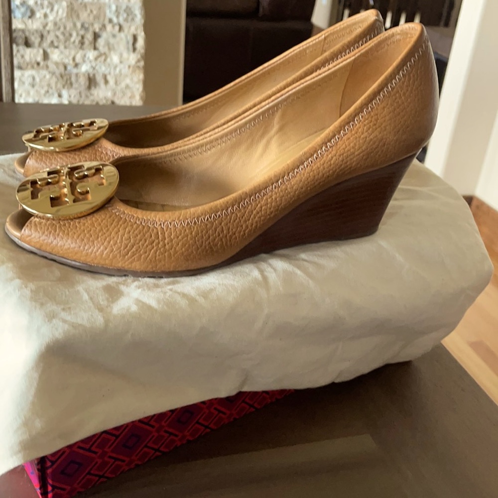 Tory Burch 8.5 peep toe wedge.  Good condition